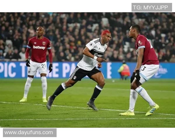 西汉姆联与伯恩茅斯实力分析及近期表现对比探讨